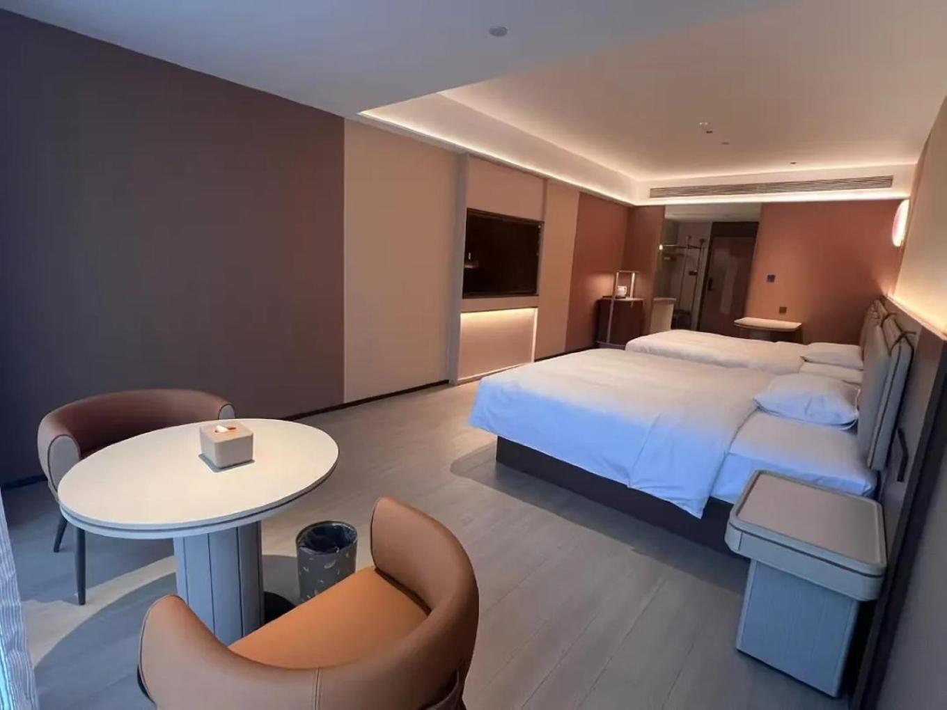 Mehood Lestie International Hotel Zhuhai Lovers Road Branch - Free Breakfast & Free Afternoon Tea & Free Midnight Snack Exterior photo