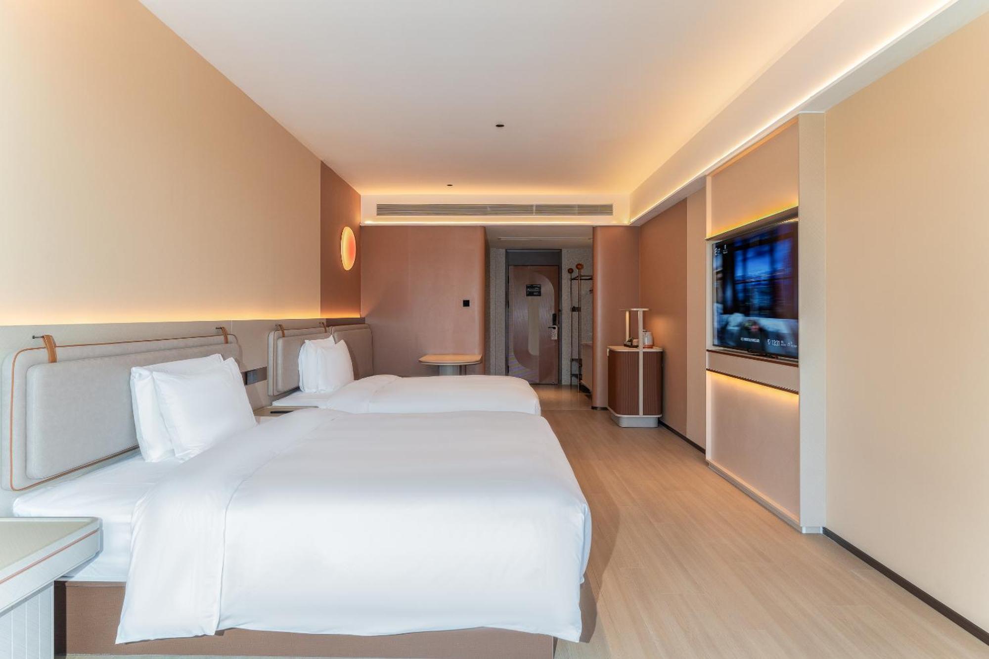Mehood Lestie International Hotel Zhuhai Lovers Road Branch - Free Breakfast & Free Afternoon Tea & Free Midnight Snack Exterior photo
