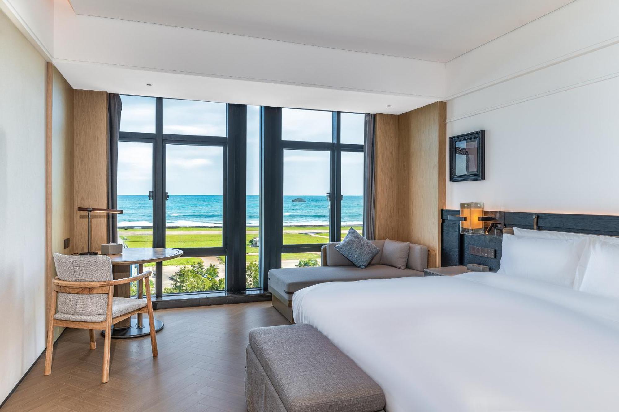 Mehood Lestie International Hotel Zhuhai Lovers Road Branch - Free Breakfast & Free Afternoon Tea & Free Midnight Snack Exterior photo