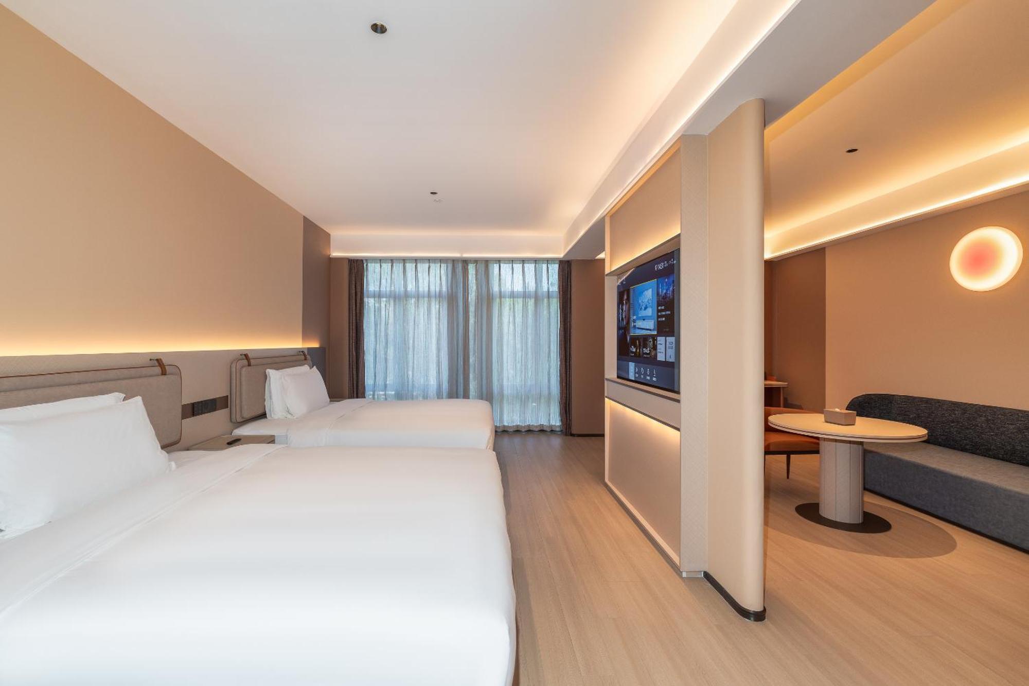 Mehood Lestie International Hotel Zhuhai Lovers Road Branch - Free Breakfast & Free Afternoon Tea & Free Midnight Snack Exterior photo
