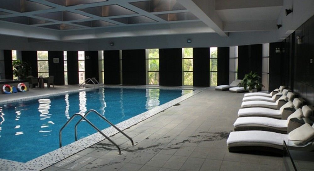Mehood Lestie International Hotel Zhuhai Lovers Road Branch - Free Breakfast & Free Afternoon Tea & Free Midnight Snack Exterior photo